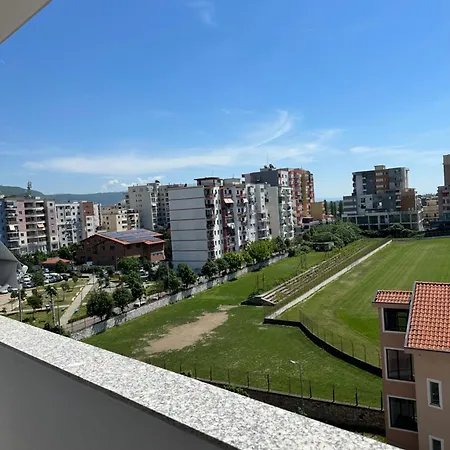 Modern In * Lezhë
